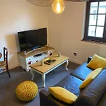 아파트 Residences